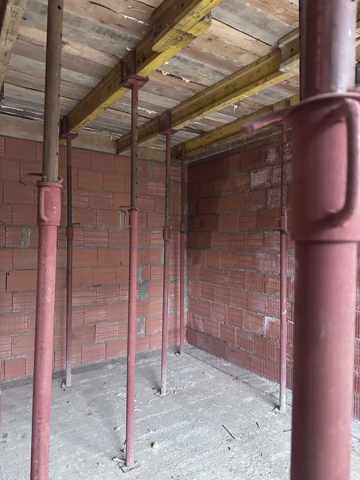 Wynajem stepli budowlanych