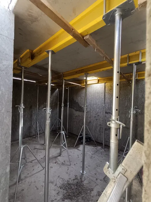 Szalunki stropowe - Wynajem zestawu (sztyce, legary, korony, trójnogi)