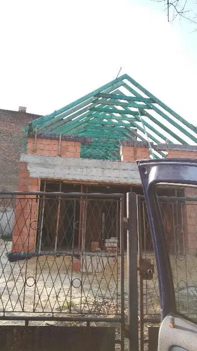 Usługi dekarskie, usługi ciesielskie, dekarz, dachy, dach, papa