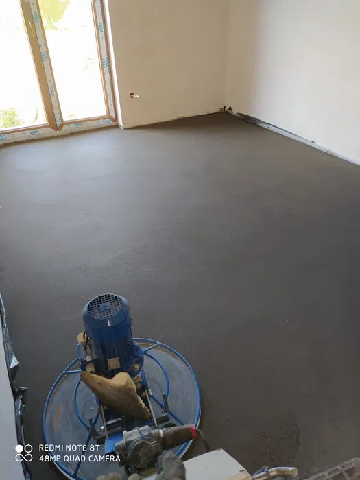 Wylewki posadzki tynki ocieplenia pianą pur I celulozą, styrobeton