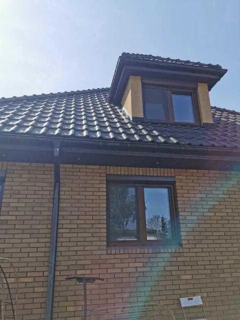 Usługi dekarskie, dekarz, naprawa dachów, usługi ciesielskie.