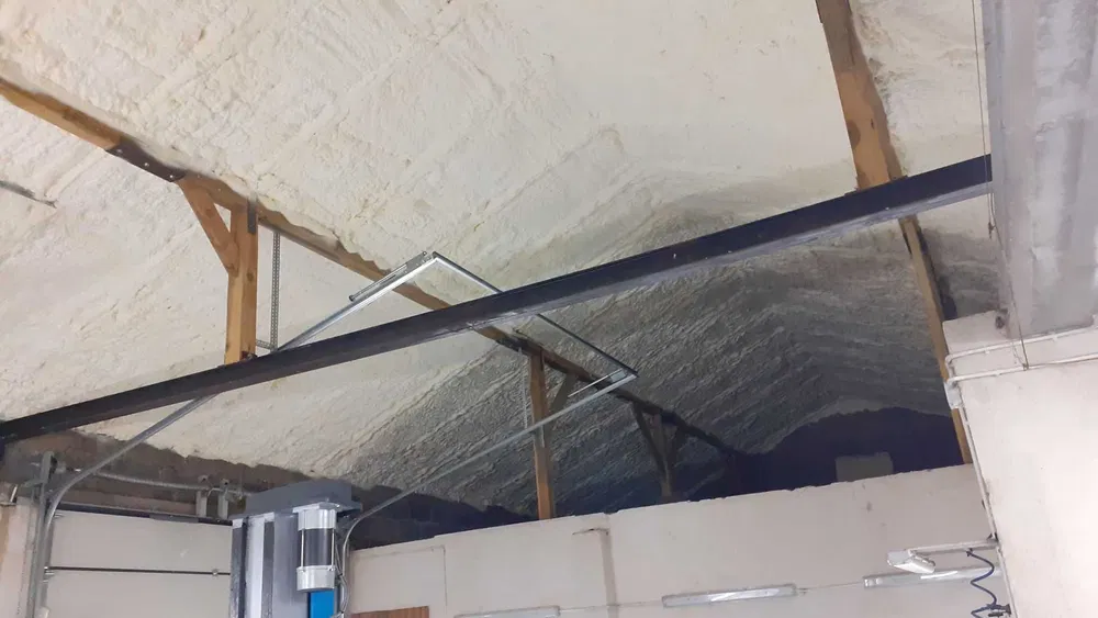 Ocieplenie pianą PUR dachu, piana PUR WIESZAKI GRATIS, JUŻ OD 65 ZL/M2