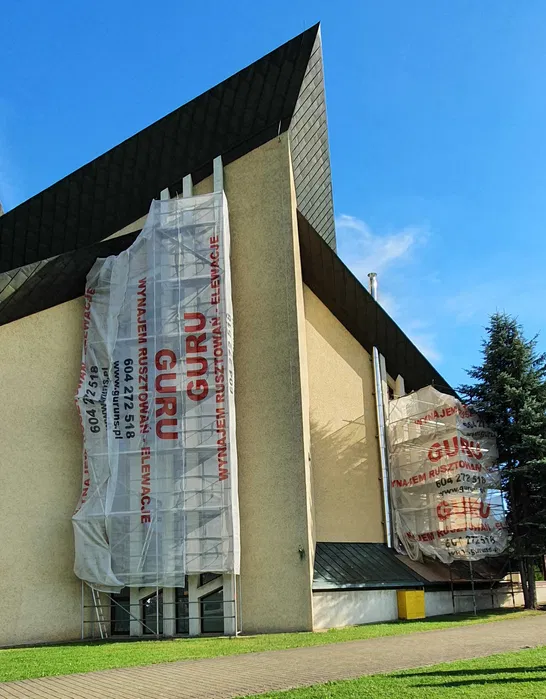 GURU. Wynajem rusztowań klinowych, Plettac, aluminiowe Krause.