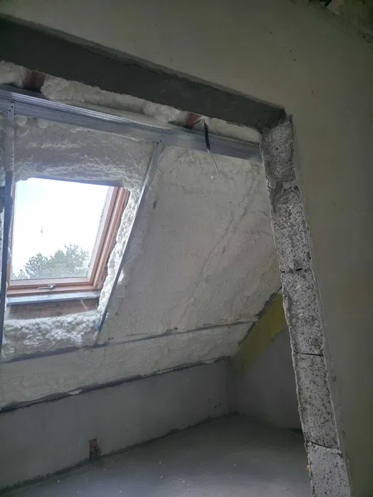 PIANA PUR Izolacja w 1 dzień na całe życie. Zobacz , jak to robimy