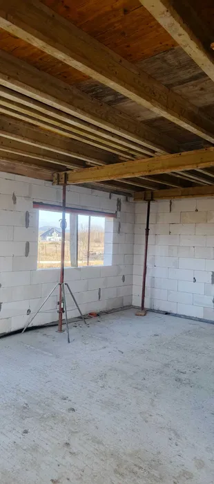 Wynajem wypożyczalnia szalunków stropowych, szalunki stropowe, stemple