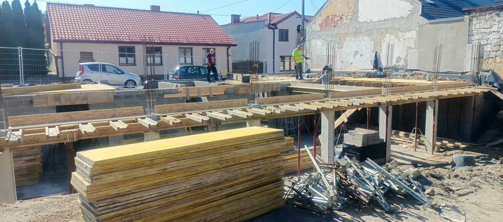 Wynajem wypożyczalnia szalunków stropowych, szalunki stropowe, stemple