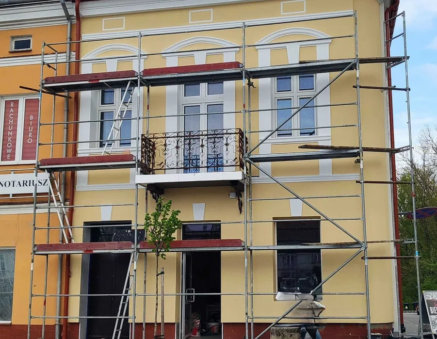 Rusztowania elewacyjne, szalunki stropowe najem