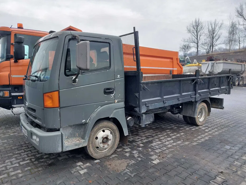 Płyty warstwowe dachowe oraz elewacyjne