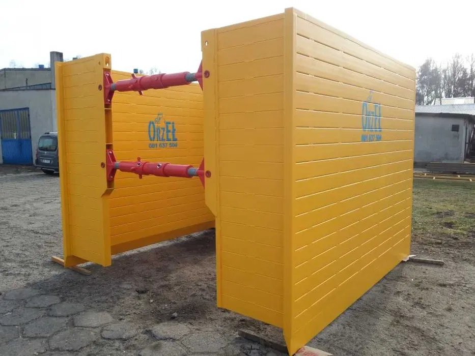 Szalunki do wykopów - SZALUNEK TYPU STUDNIA 3x3x2,3m Wynajem