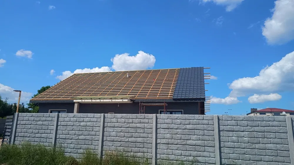 Usługi ciesielskie dekarskie montaż płyt warstwowych