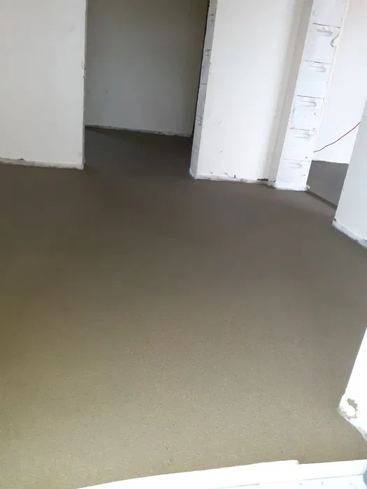 Wylewki miksokretem posadzki maszynowe ocieplenie poddaszy