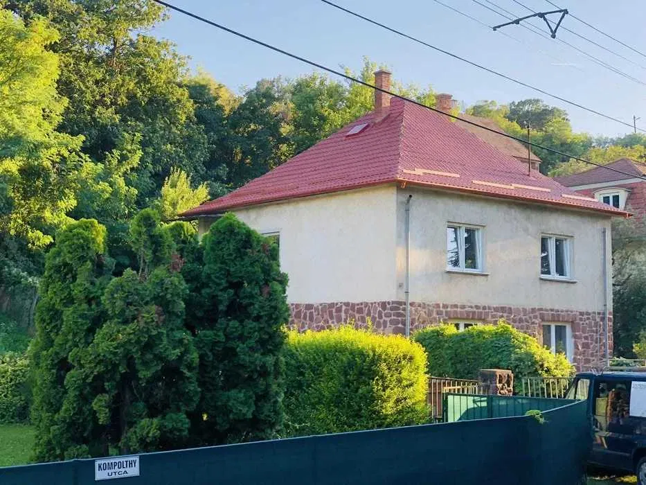 Usługi Dekarskie - Montaż i Demontaż oraz Naprawy Dachu i Rynien