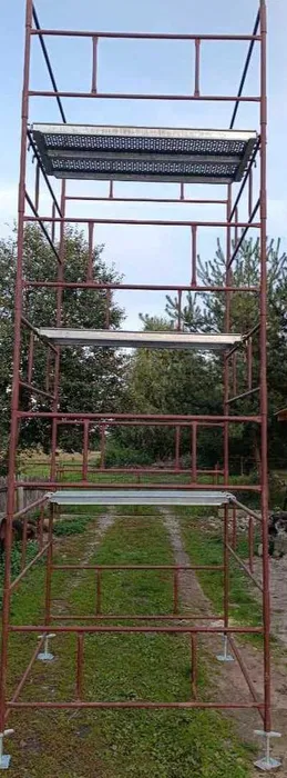 Wynajem Rusztowanie Warszawskie Podesty Koła Stopy Regulowane