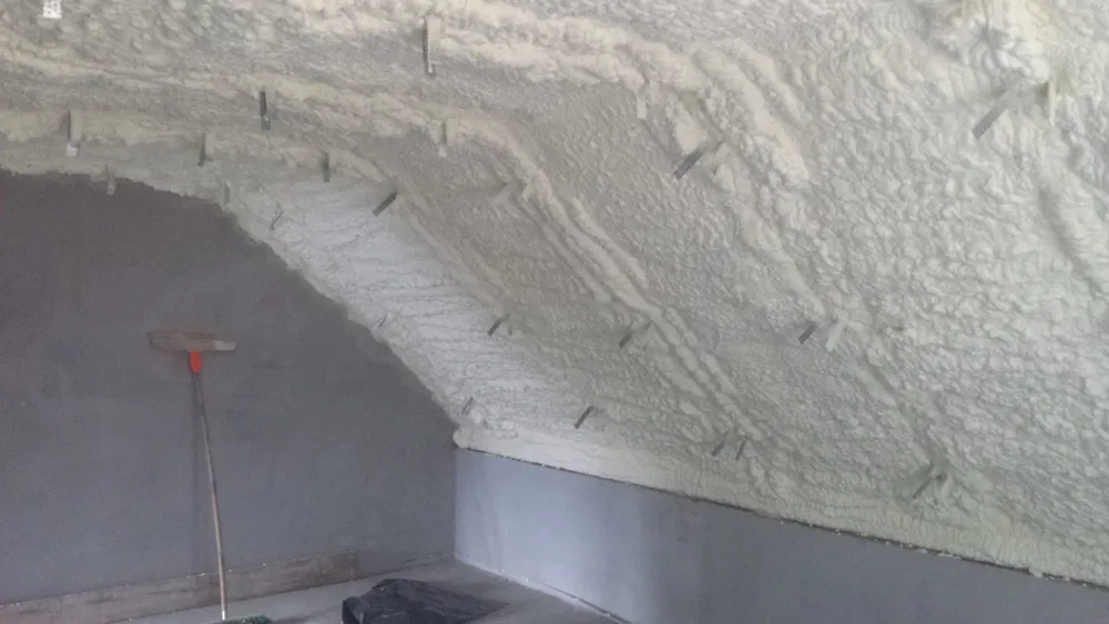 lzolacje Natryskowe, Ocieplenie pianą PUR - CAŁE ŁÓDZKIE