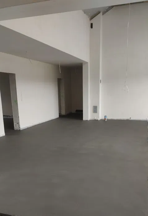 Posadzki przemysłowe, beton szczotkowany, wylewki cementowe, garaże