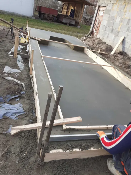 Posadzki Wylewki maszynowe mixokretem docieplenie poddasz