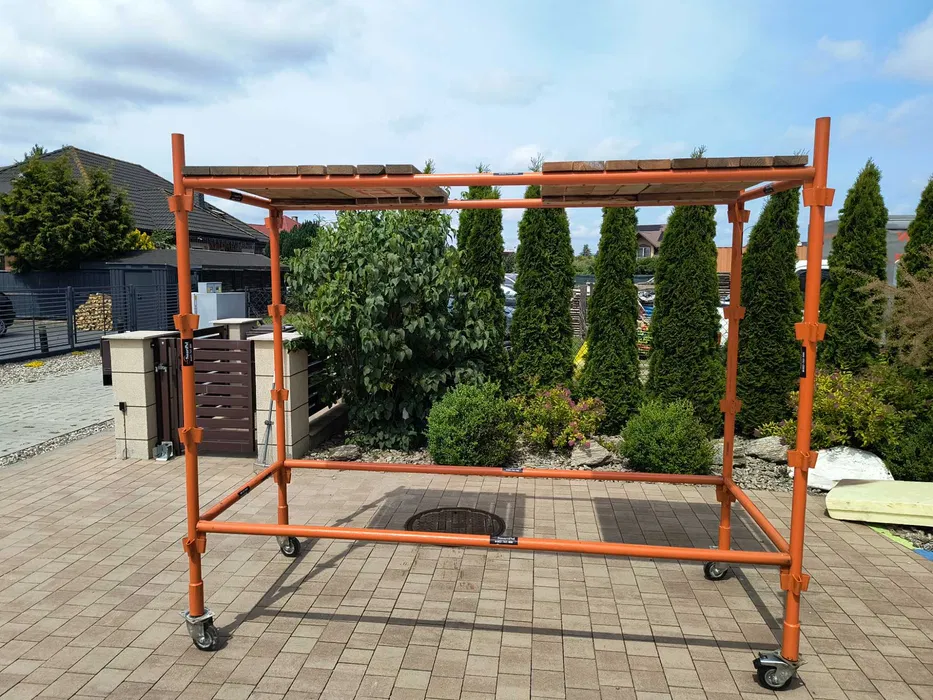 Wynajem rusztowań choinkowych/rusztowanie/rusztowania/kółka