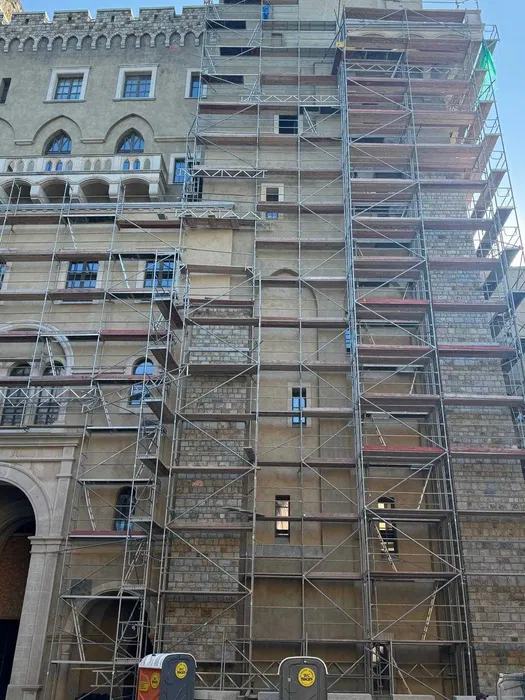 Wynajem Rusztowań Elewacyjnych