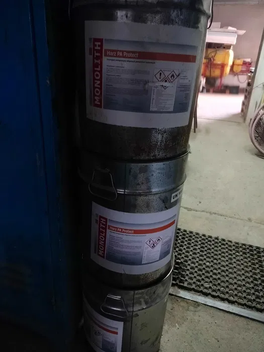 POSADZKI przemysłowe MONOLITH impregnat 30l. / posypka BH dur 54Z