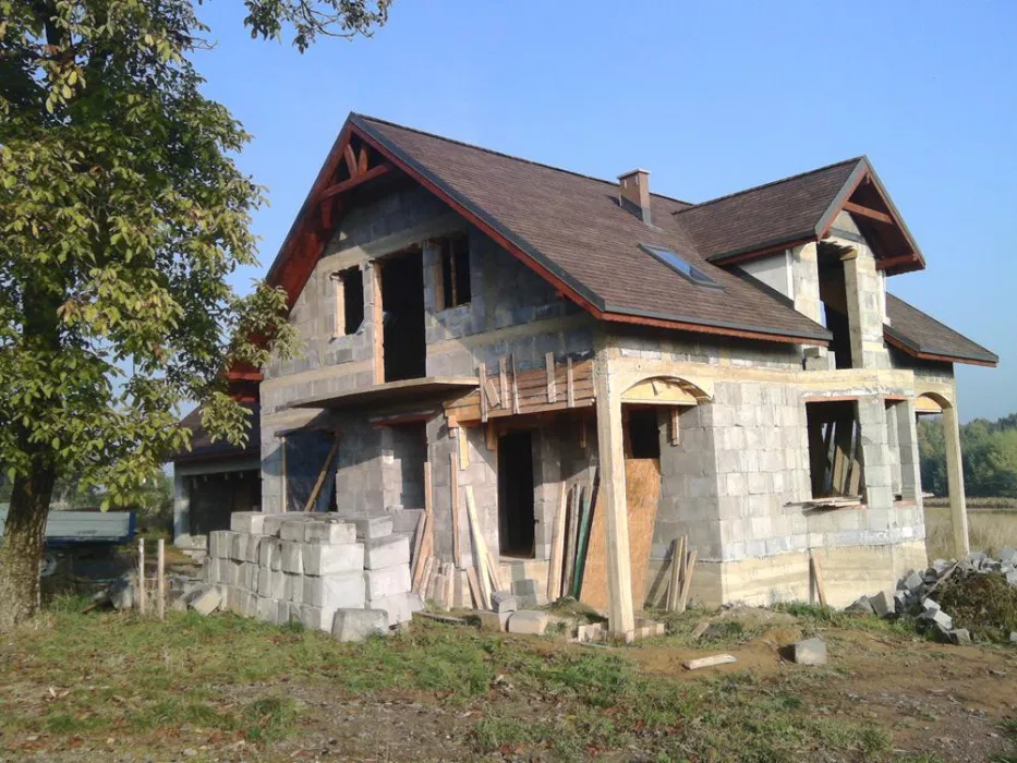 budowa domów dachy pokrycia dachowe usługi dekarskie docieplenia