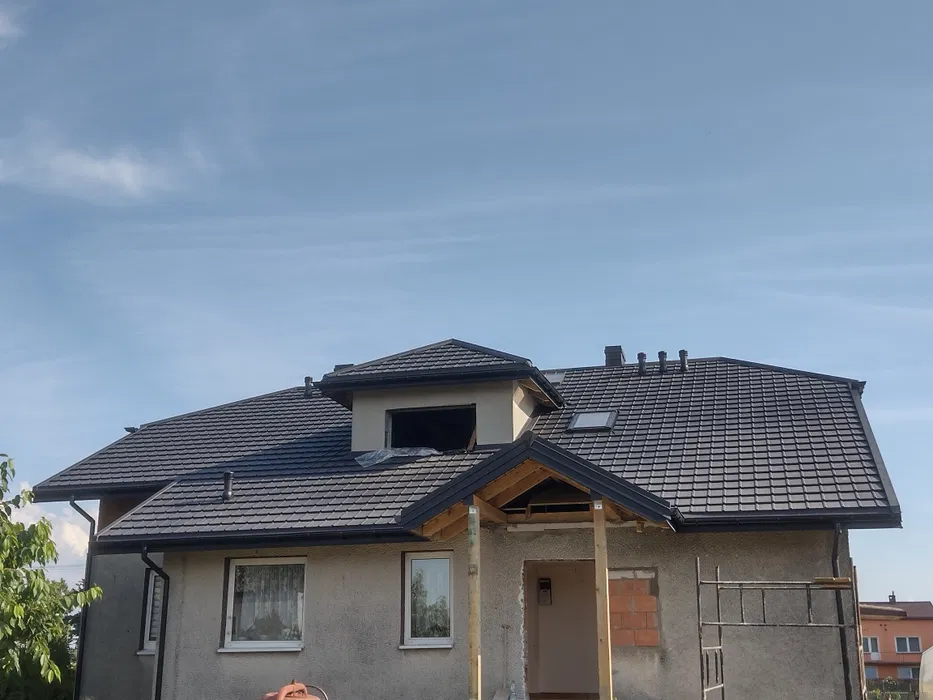 Usługi dekarskie , dachy , blacha , papa , rynny