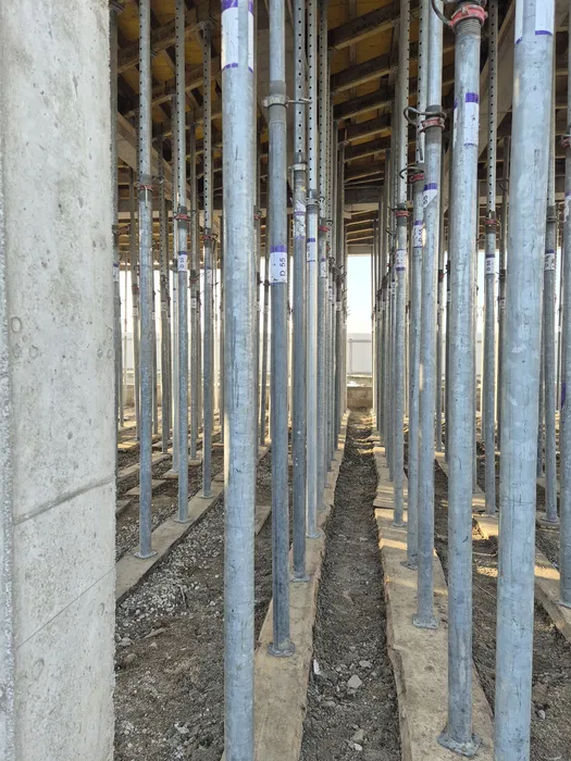 Wynajem Szalunków Stropowych Wypożyczalnia . Podpory do 5,50 m Dok