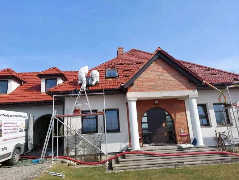 Ocieplenia celulozą, naprawa ociepleń po kunach, uzupełnianie izolacji