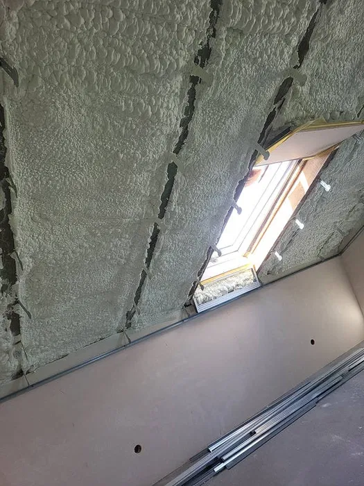 Ocieplenia poddasza pianą PUR Mielec, Staszów, Połaniec, Szczucin