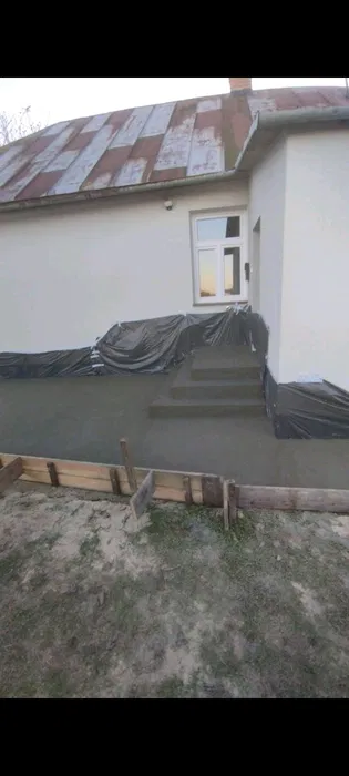 Posadzki , wylewki mixokretem