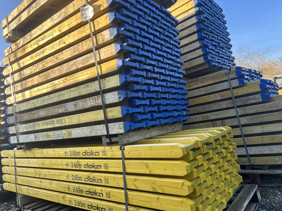 wynajem szalunków stemple doki sklejka trójwarstwowa DOKA PERI ULMA