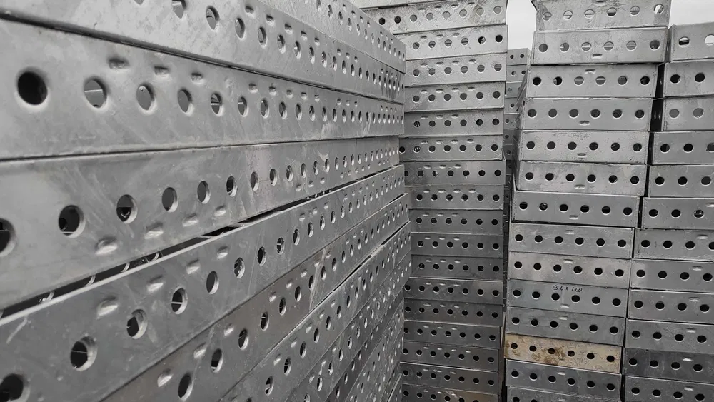 Szalunki do wykopów - SZALUNEK TYPU STUDNIA 3x3x2,3m Wynajem