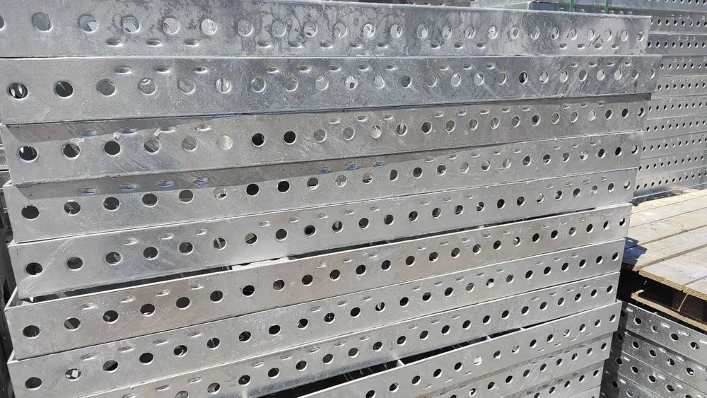 Szalunki do wykopów - SZALUNEK TYPU STUDNIA 3x3x2,3m Wynajem