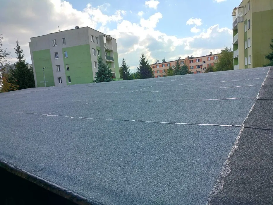 Usługi dekarskie płaskich dachów balkonów tarasów