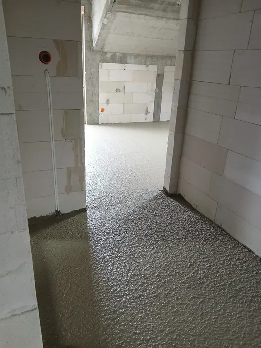 Płynny styropian styrobeton posadzki anhydrytowe