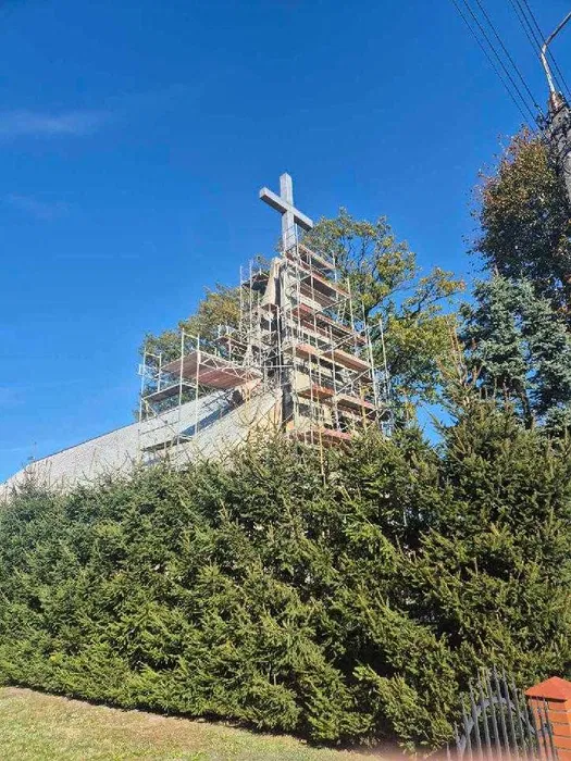Rusztowanie przejezdne ( mobilne). Wieża aluminiowa. Wynajem i montaż.