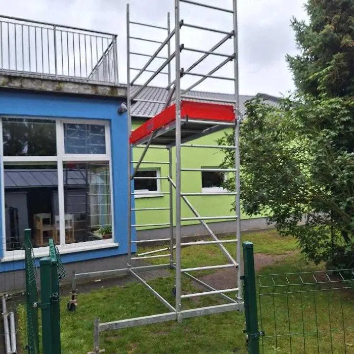 Rusztowanie przejezdne ( mobilne). Wieża aluminiowa. Wynajem i montaż.