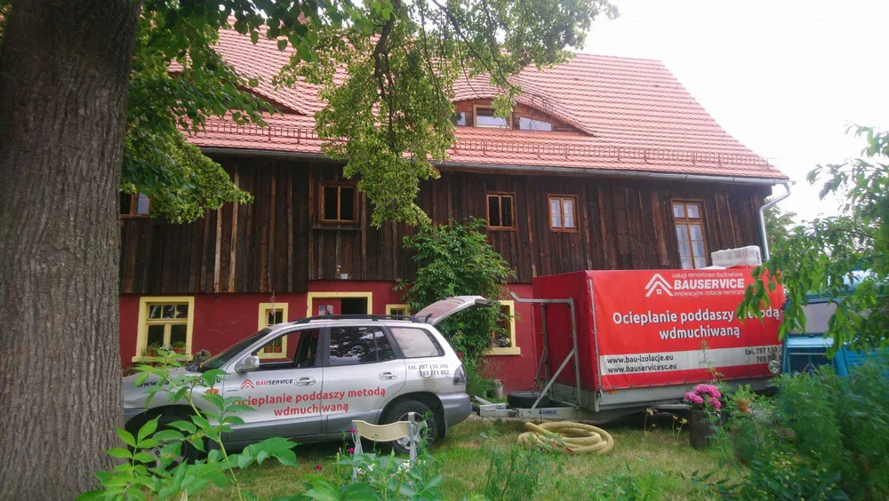Ocieplanie poddaszy termowizja naprawa poddaszy wełna celuloza piana