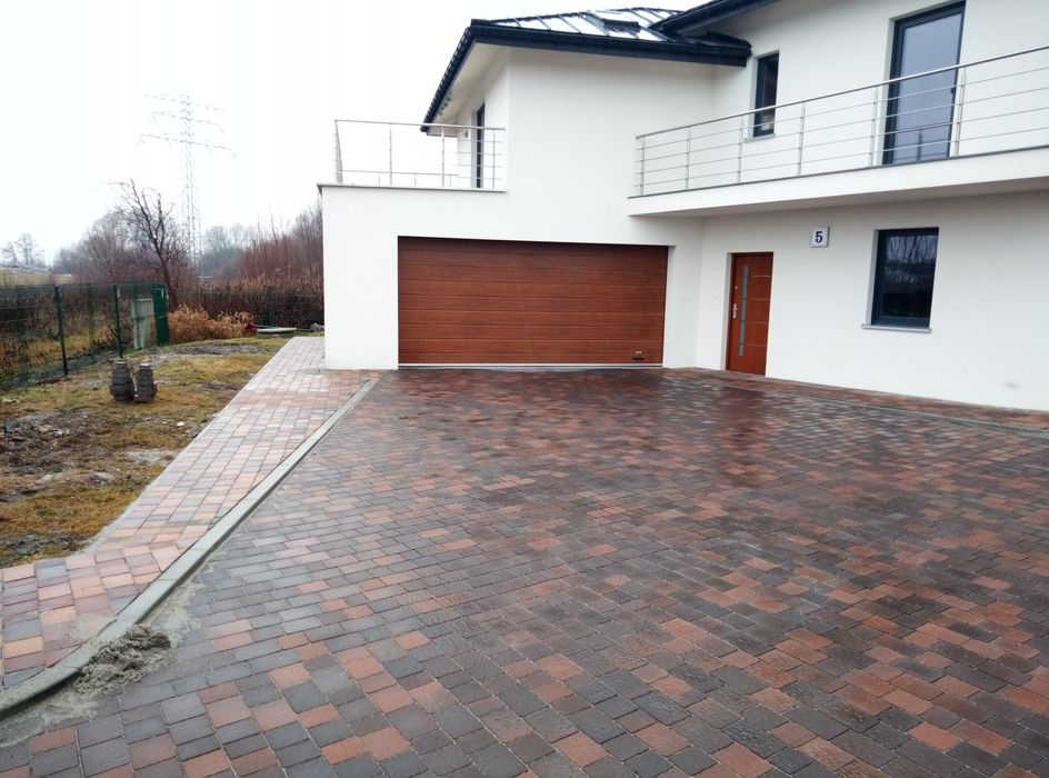Wykonuję prace brukarskie i ogrodzenia.