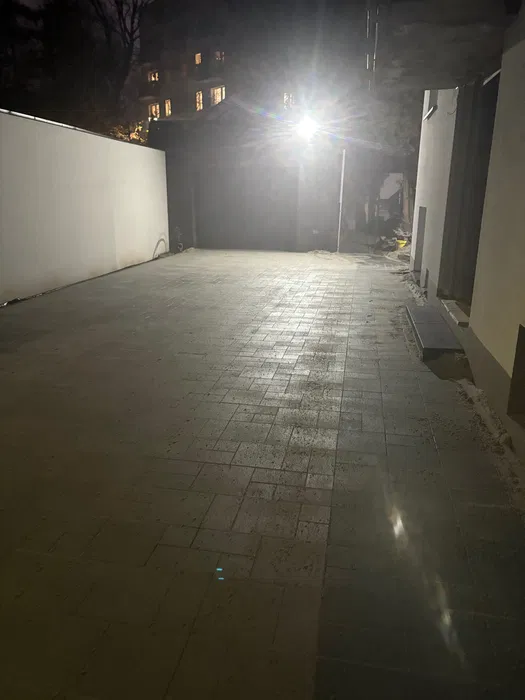 Wykonuję prace brukarskie i ogrodzenia.