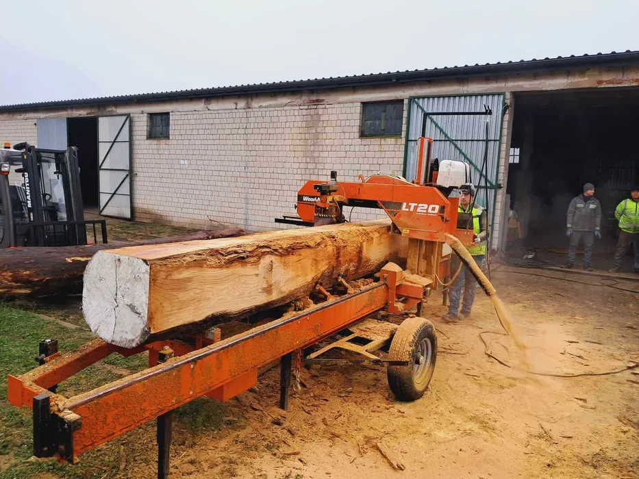 tartak, tartak mobilny, tartak obwoźny, więźba dachowa