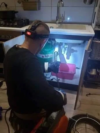 Hydraulik Udrażnianie rur /Wuko/ przegląd kamerą TV kanalizacij