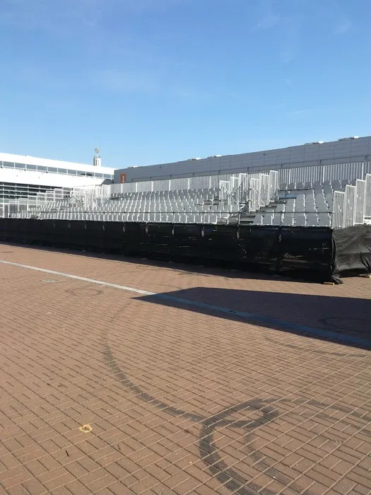 Wynajem rusztowania elewacyjnego