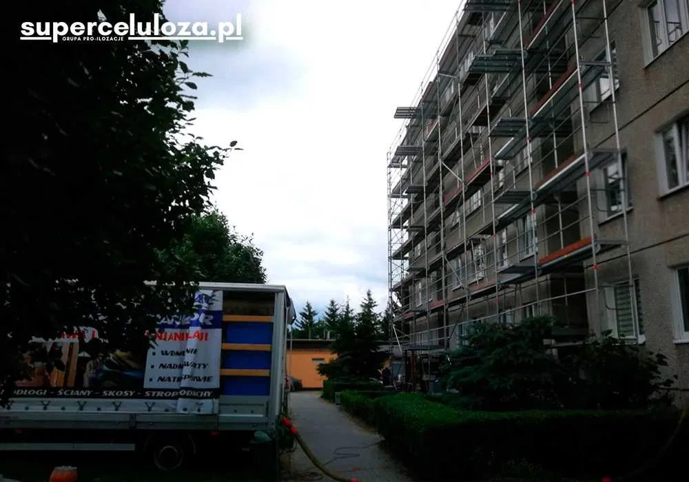 Naprawa izolacji po kunie | Wdmuchiwanie celulozy | KUNY