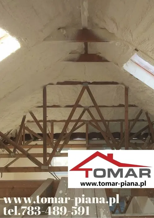 Ocieplanie pianką pur, pianka pur, izolacje pianką, piana pur