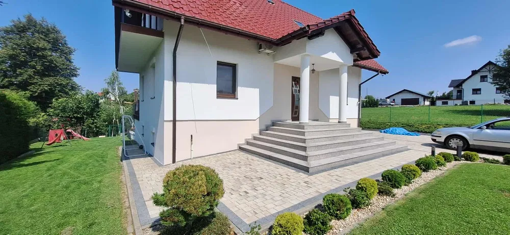remonty wykończenia poddasza ocieplenia docieplenia domów elewacje