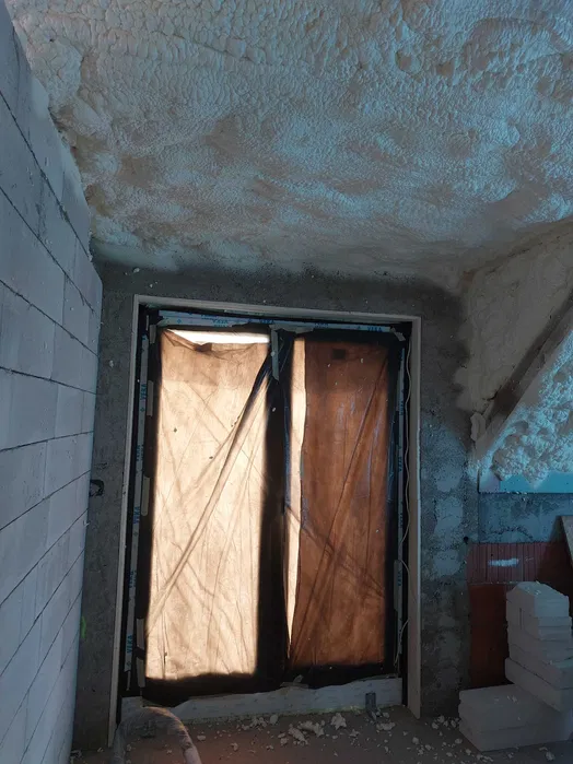 Izolacja piana PUR, Poddasza, fundamenty itp. termoizolacja ocieplenia