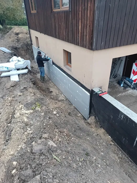 IZOLACJE hydroizolacje ocieplenia fundamentów drenaż