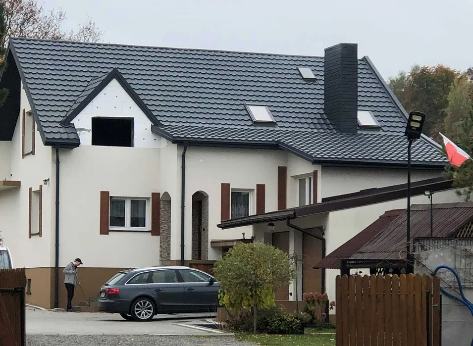 DACHY Usługi dekarsko-ciesielskie. Więźby dachowe, pokrycia, obróbki.