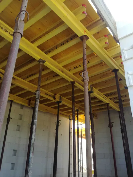 Wynajem wypożyczalnia szalunków stropowych, szalunki stropowe