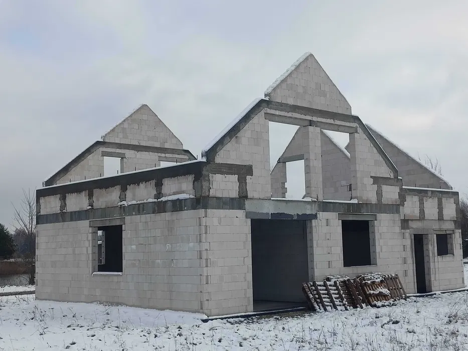Kompleksowa Budowa domów jednorodzinnych. Dekarstwo ciesielstwo .